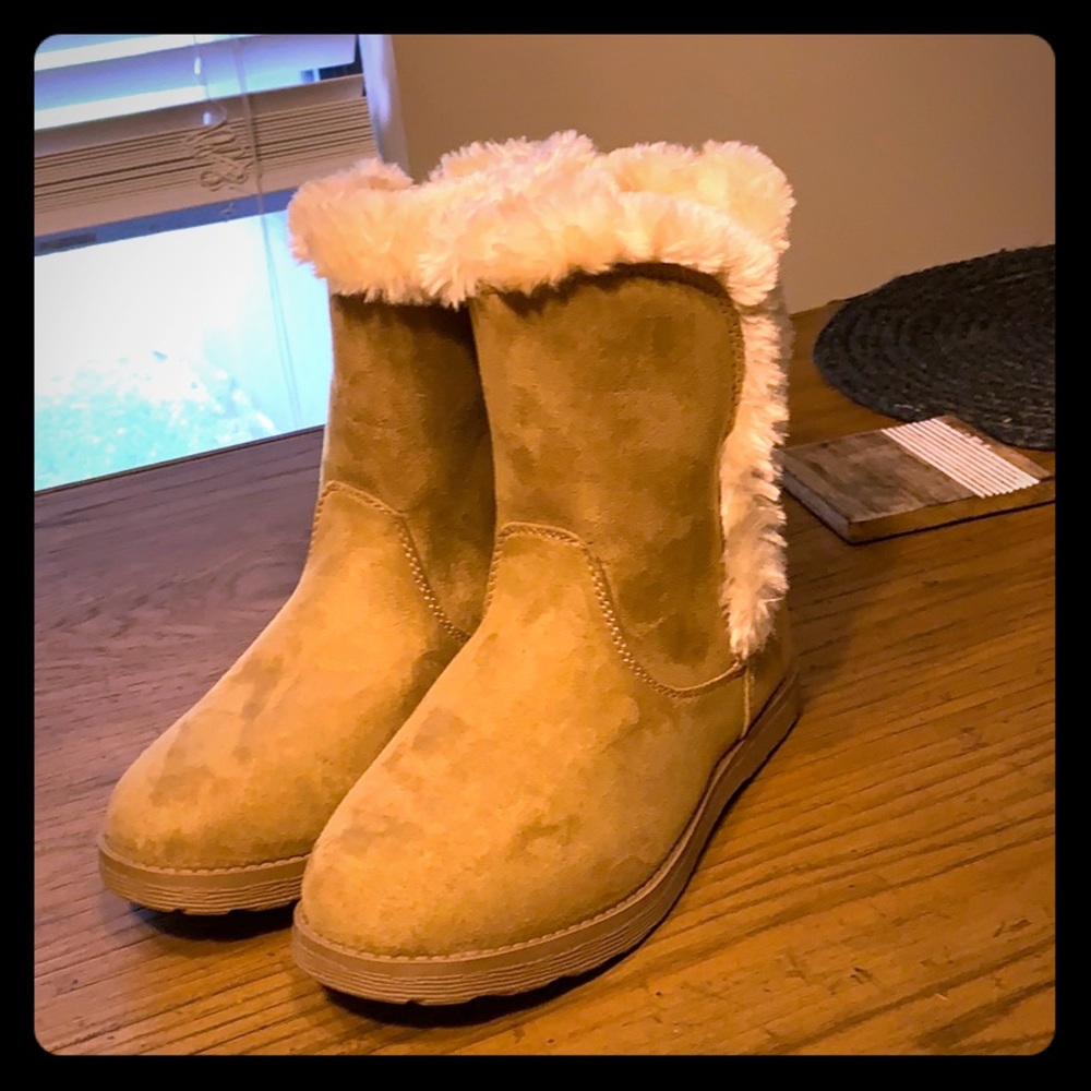Cat & Jack Boots